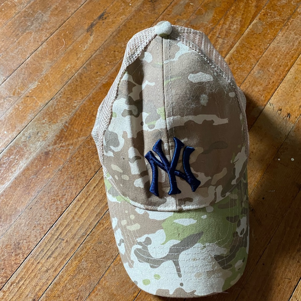 Yankee Camo ball cap